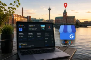 Yrittäjä tarkistaa Google-yritysprofiiliaan ulkona